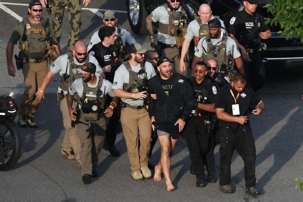 sean strickland evacuation